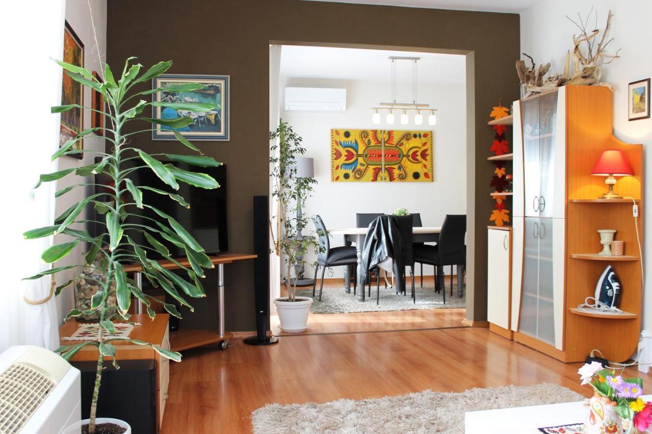 Sunny Day Apartment Pomorie Ngoại thất bức ảnh