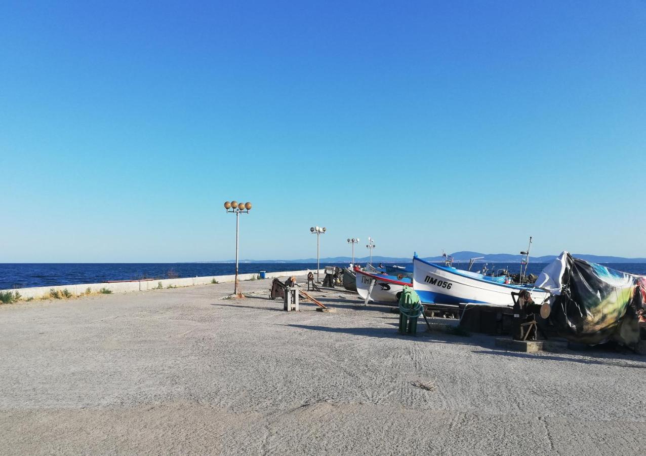 Sunny Day Apartment Pomorie Ngoại thất bức ảnh