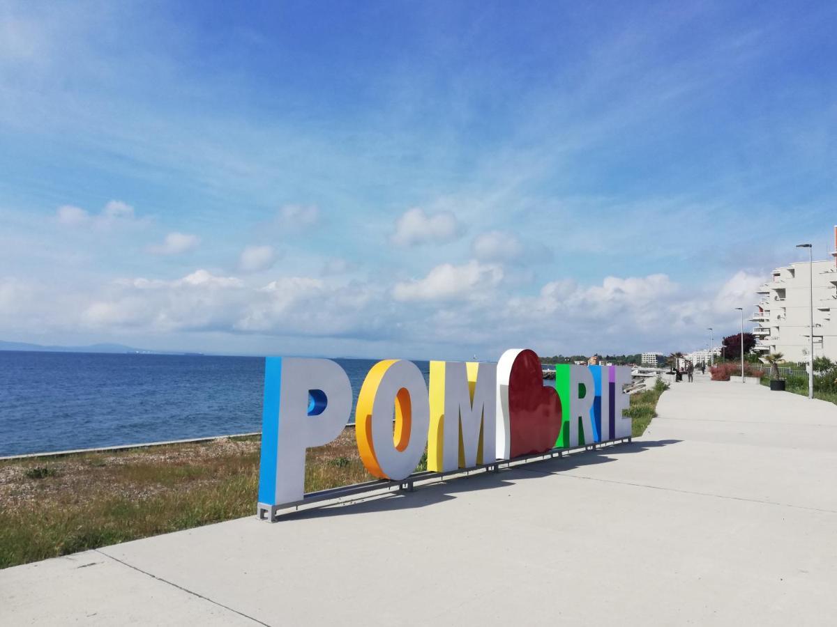 Sunny Day Apartment Pomorie Ngoại thất bức ảnh